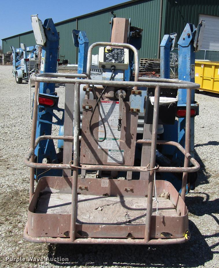image for item DF7857 2000 Genie TMZ50/30 boom  lift
