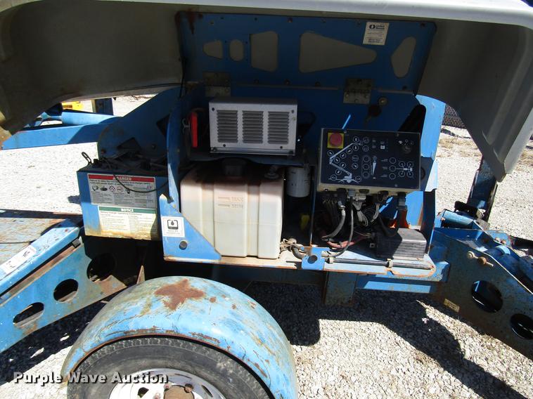 image for item DF7857 2000 Genie TMZ50/30 boom  lift