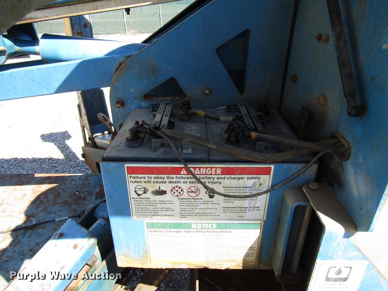 image for item DF7857 2000 Genie TMZ50/30 boom  lift