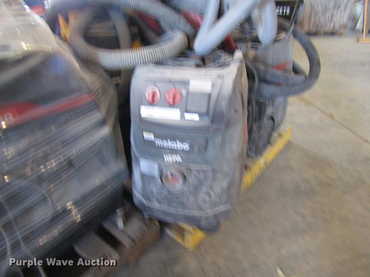 image for item DF7858 (13) vacuums