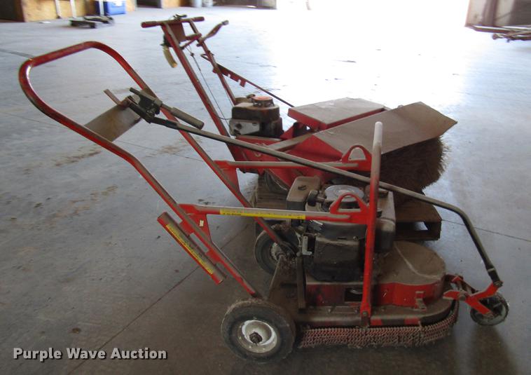 image for item DF7864 Cleasby S436-7-5 roof broom