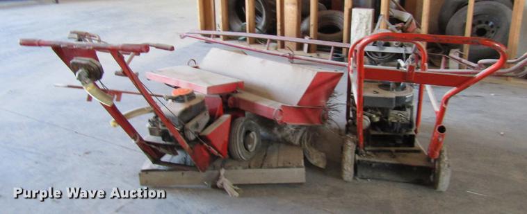 image for item DF7864 Cleasby S436-7-5 roof broom