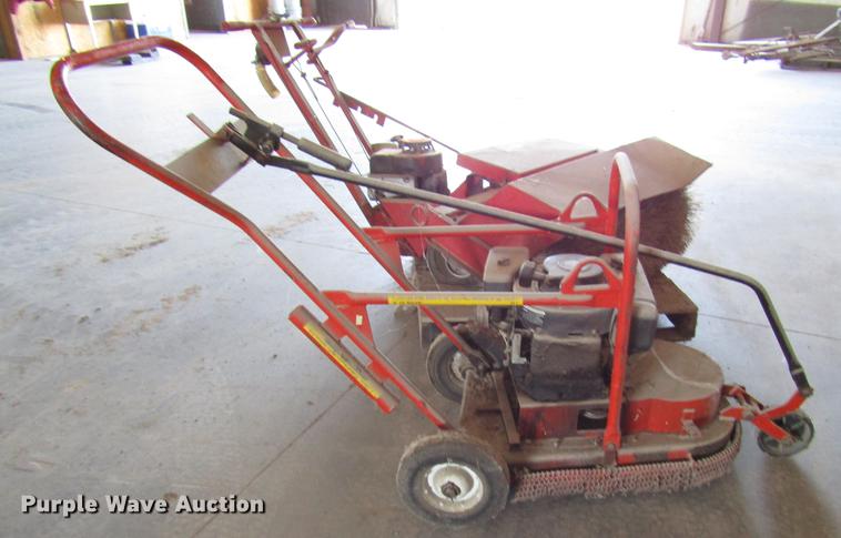 image for item DF7864 Cleasby S436-7-5 roof broom