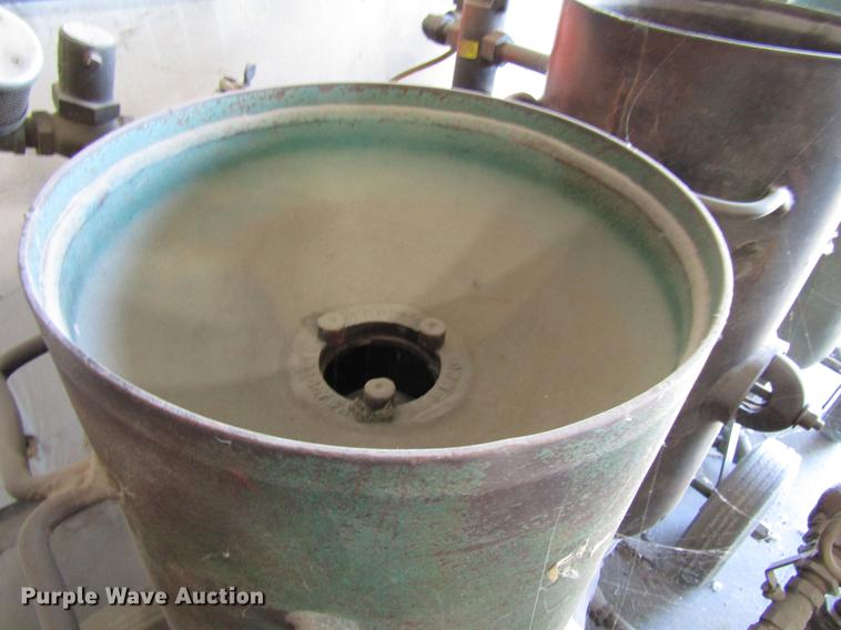 image for item DF7865 (9) sandblasting pots