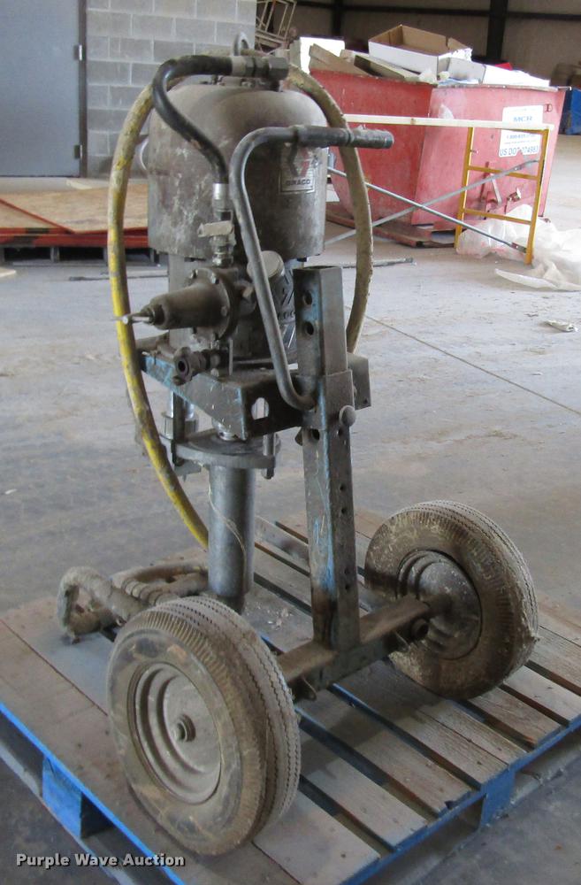 image for item DF7866 Graco Bulldog paint sprayer