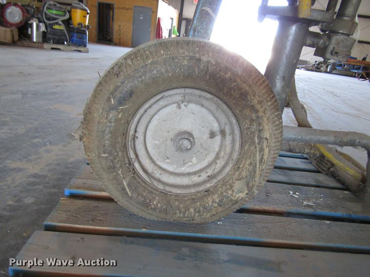 image for item DF7866 Graco Bulldog paint sprayer