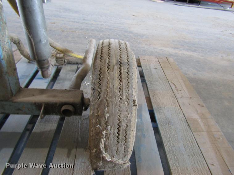 image for item DF7866 Graco Bulldog paint sprayer