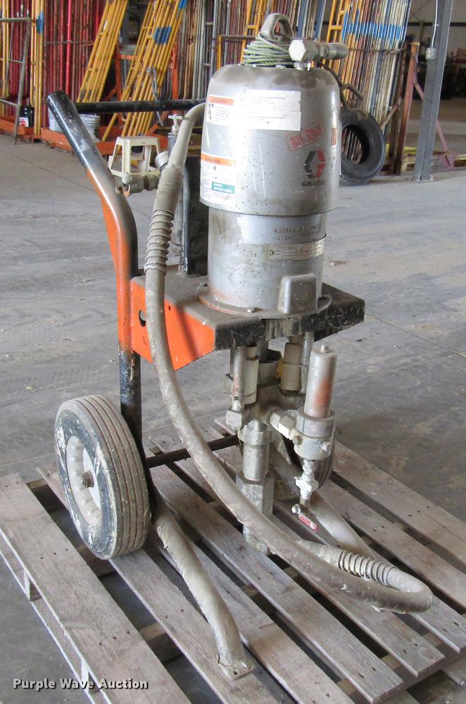 image for item DF7868 Graco 208-356 paint sprayer