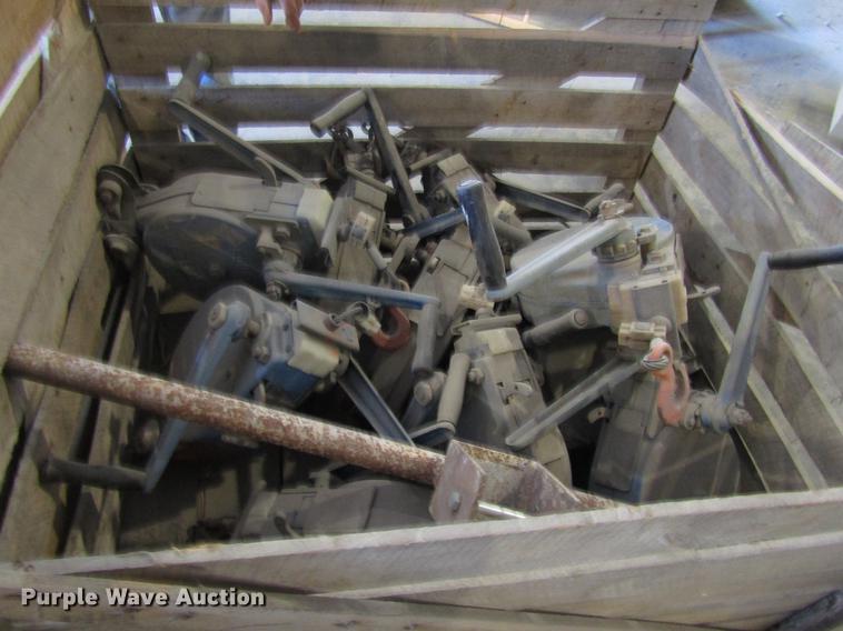 image for item DF7871 (16) winches