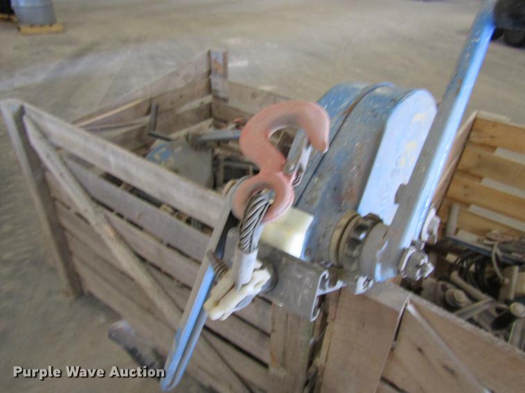 image for item DF7871 (16) winches