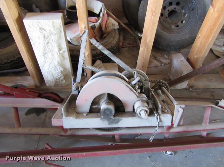 image for item DF7873 Smith 190H roof hoist