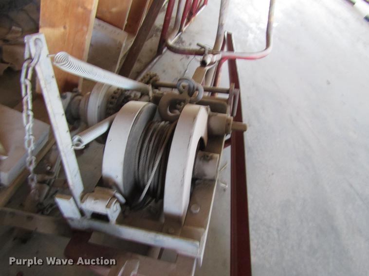 image for item DF7873 Smith 190H roof hoist
