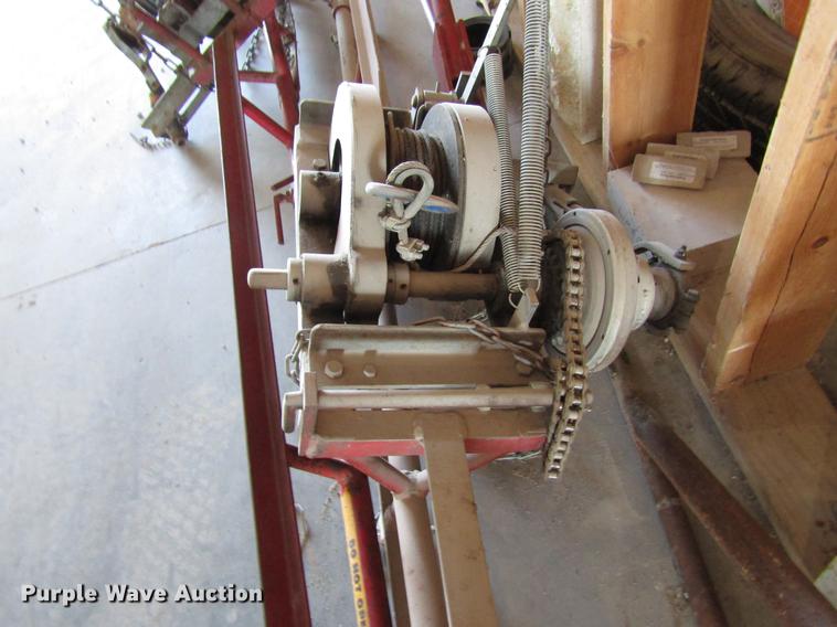 image for item DF7873 Smith 190H roof hoist