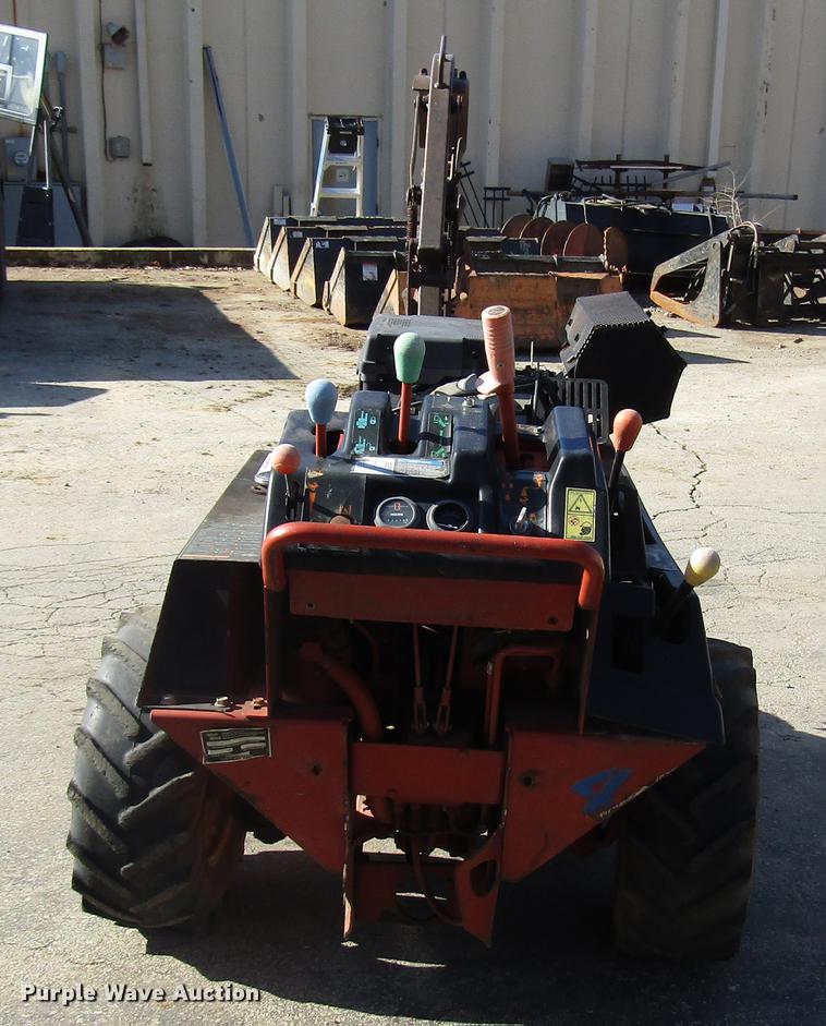 image for item DF7881 2007 Ditch Witch 1820 trencher