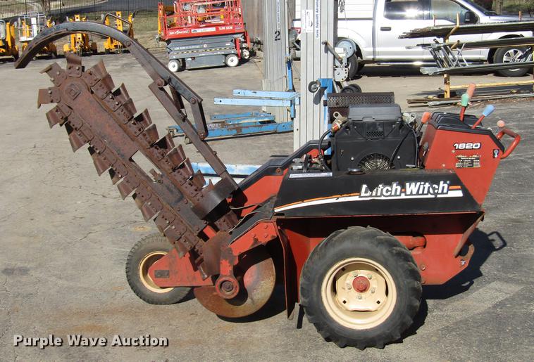 image for item DF7881 2007 Ditch Witch 1820 trencher
