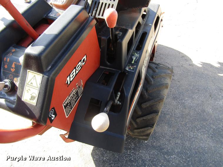 image for item DF7881 2007 Ditch Witch 1820 trencher