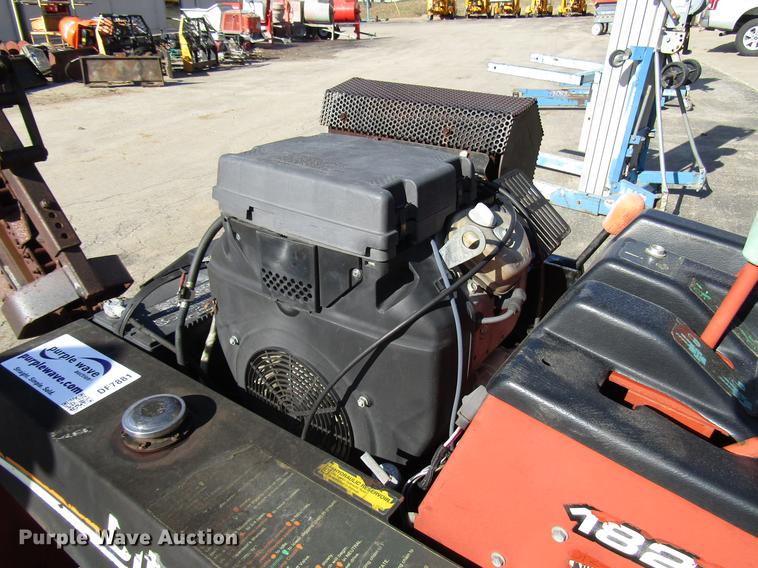 image for item DF7881 2007 Ditch Witch 1820 trencher