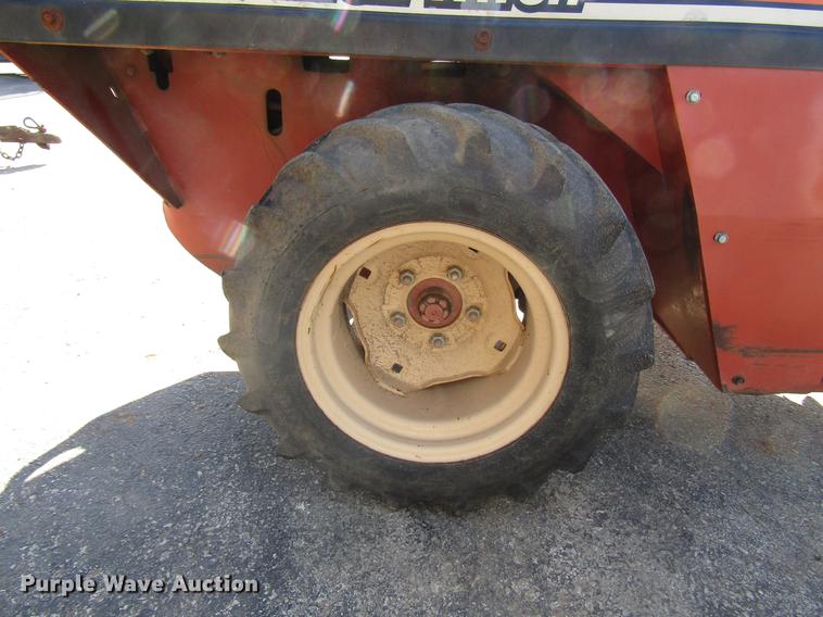 image for item DF7881 2007 Ditch Witch 1820 trencher