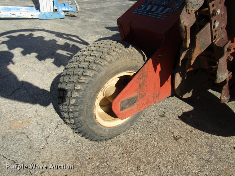 image for item DF7881 2007 Ditch Witch 1820 trencher