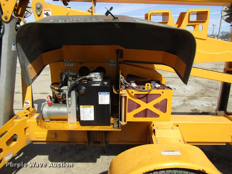 image for item DF7885 2013 Biljax 4527A boom lift