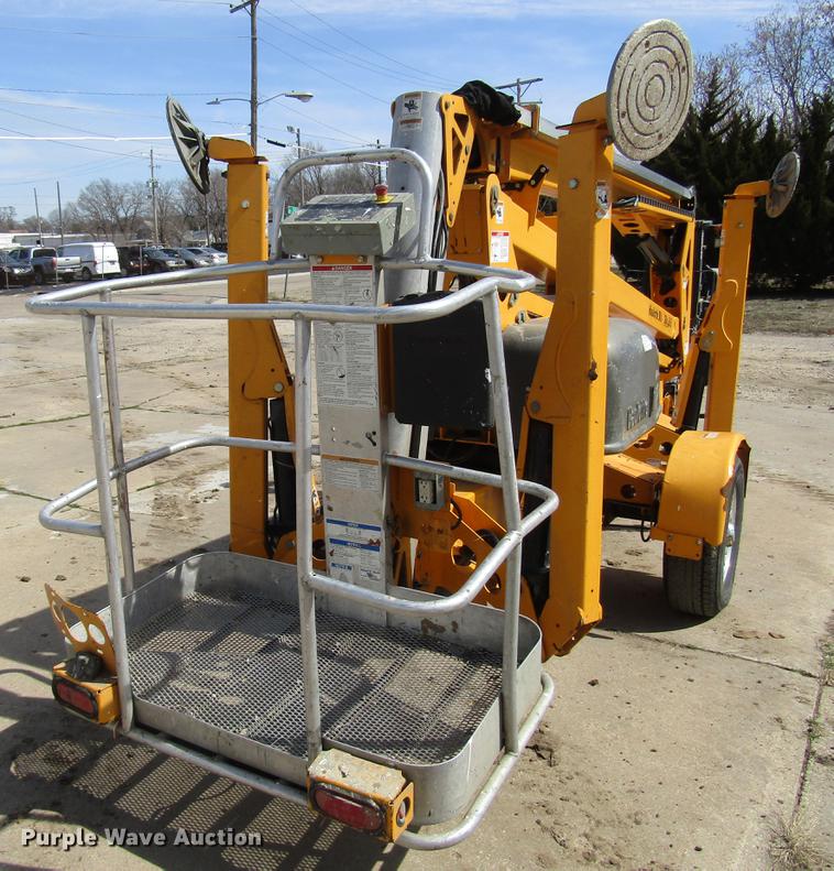 image for item DF7885 2013 Biljax 4527A boom lift