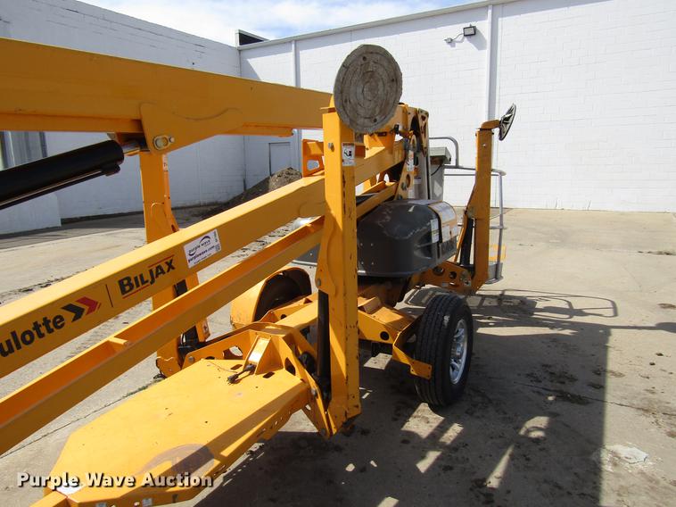 image for item DF7885 2013 Biljax 4527A boom lift