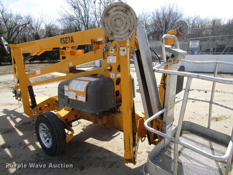 image for item DF7885 2013 Biljax 4527A boom lift