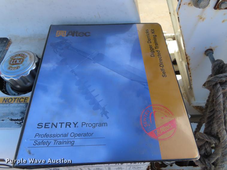 image for item DF7892 Altec DB35 mini digger derrick