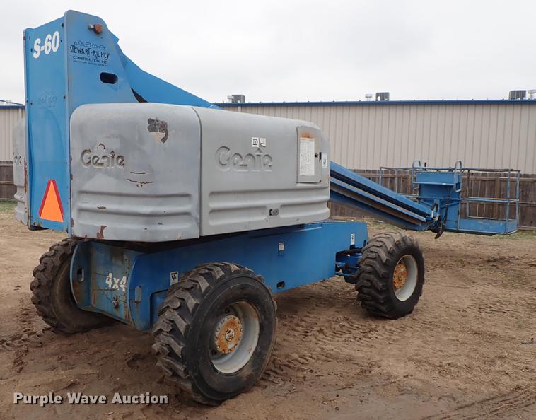image for item DF8857 2000 Genie S60 boom lift