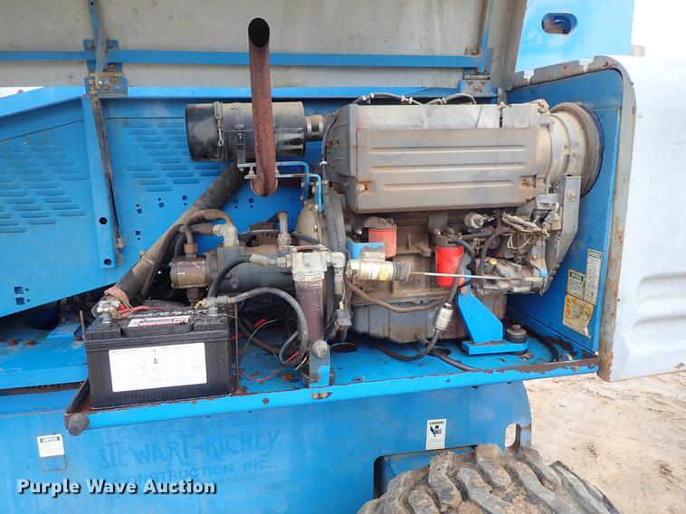 image for item DF8857 2000 Genie S60 boom lift