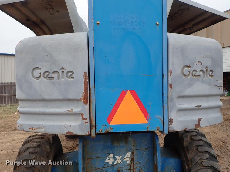 image for item DF8857 2000 Genie S60 boom lift