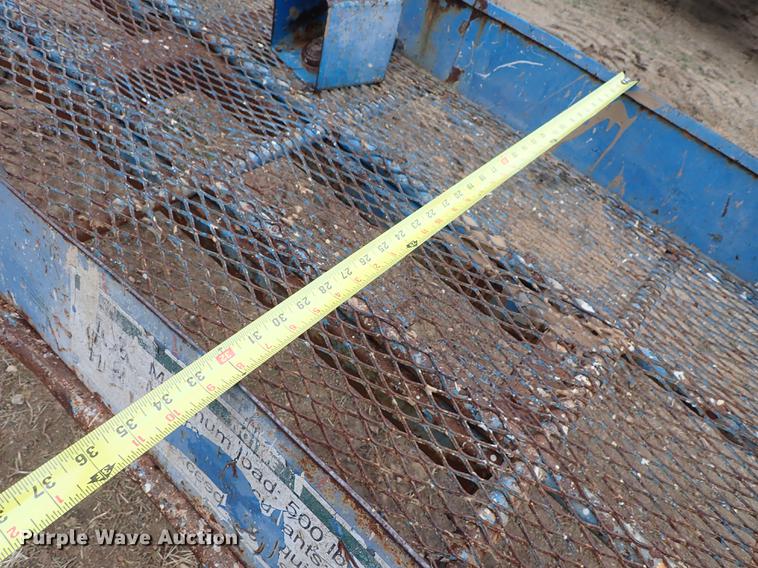 image for item DF8857 2000 Genie S60 boom lift