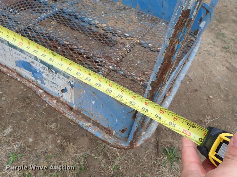 image for item DF8857 2000 Genie S60 boom lift