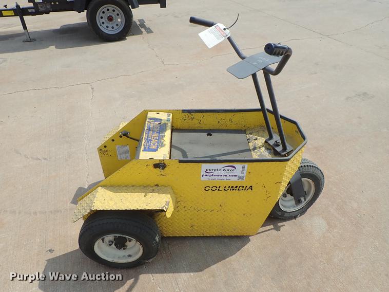 image for item DF8880 Columbia Parcar cart