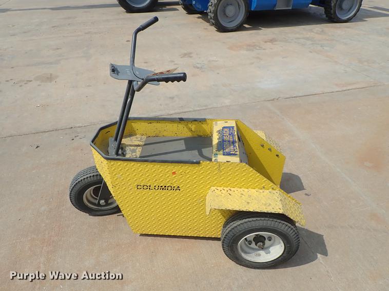 image for item DF8880 Columbia Parcar cart