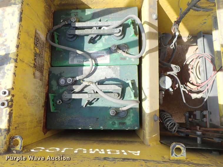 image for item DF8880 Columbia Parcar cart