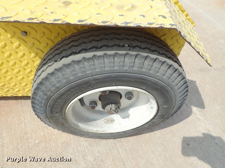 image for item DF8880 Columbia Parcar cart