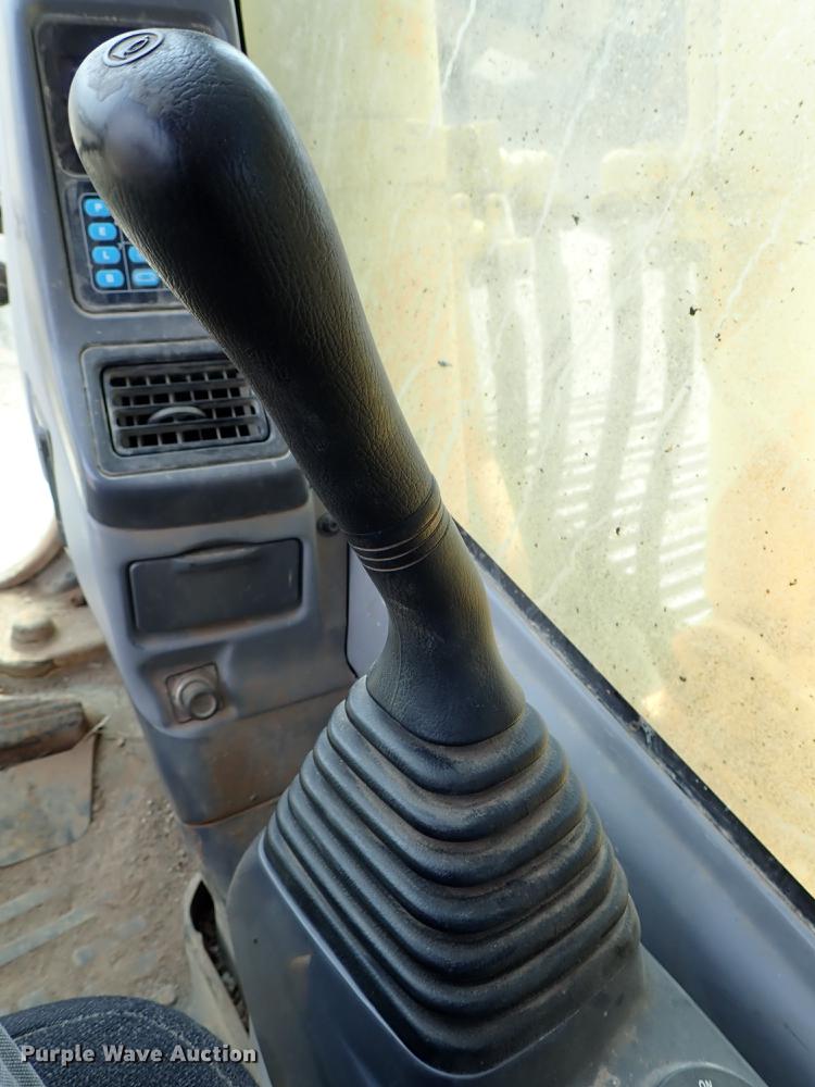 image for item DF8891 2006 Komatsu PC400LC-7EO excavator