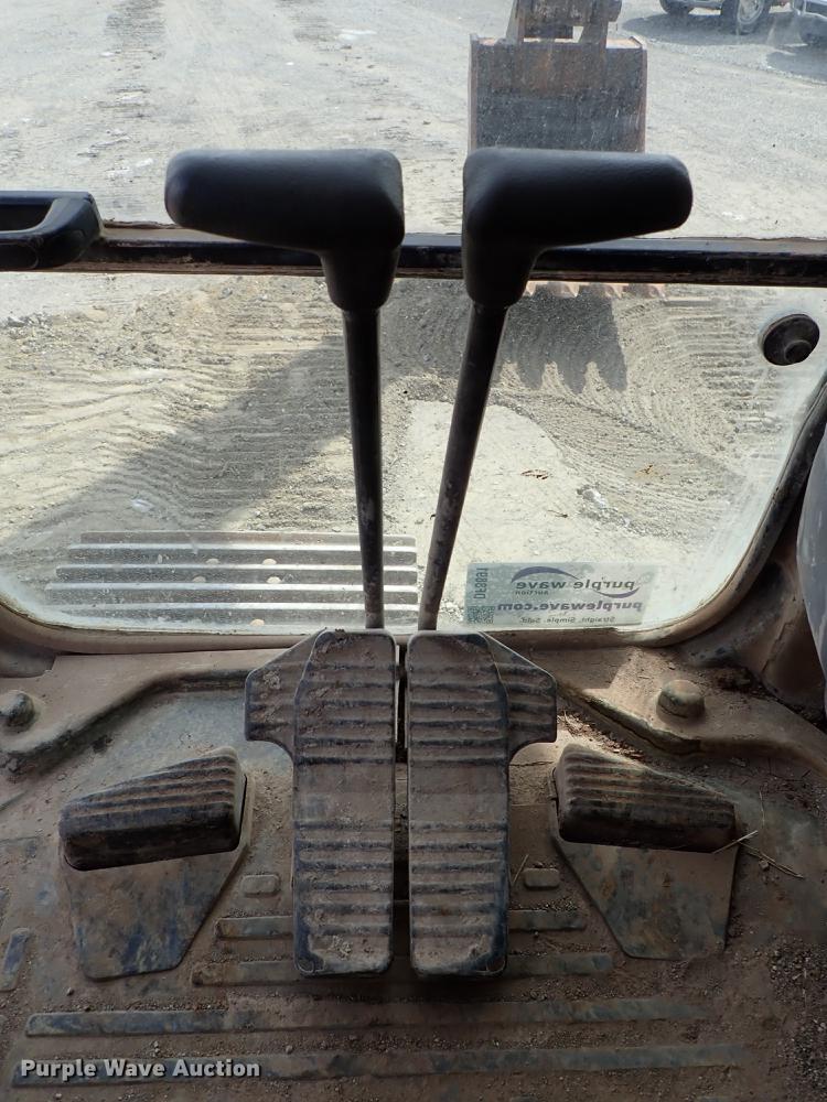 image for item DF8891 2006 Komatsu PC400LC-7EO excavator