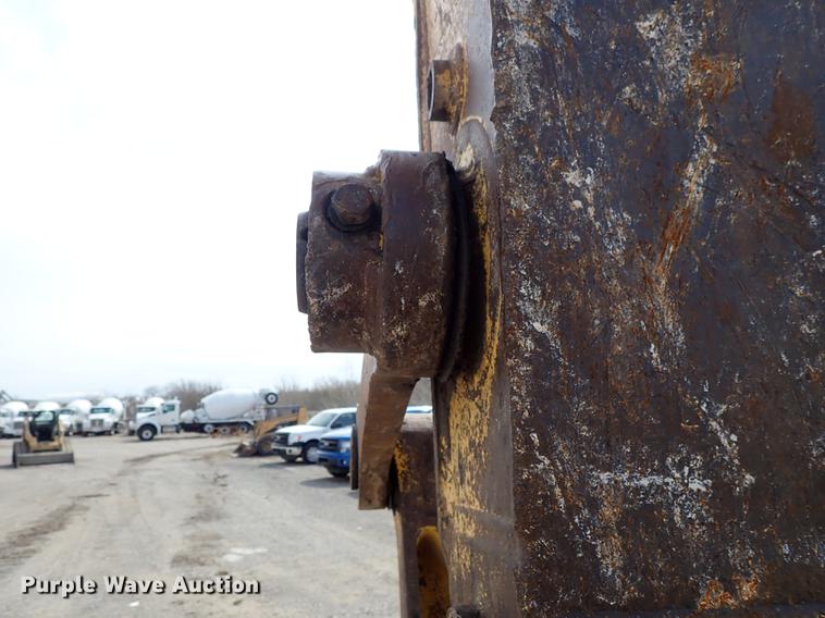 image for item DF8891 2006 Komatsu PC400LC-7EO excavator