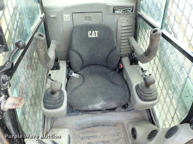 image for item DF8893 2008 Caterpillar 289C skid steer