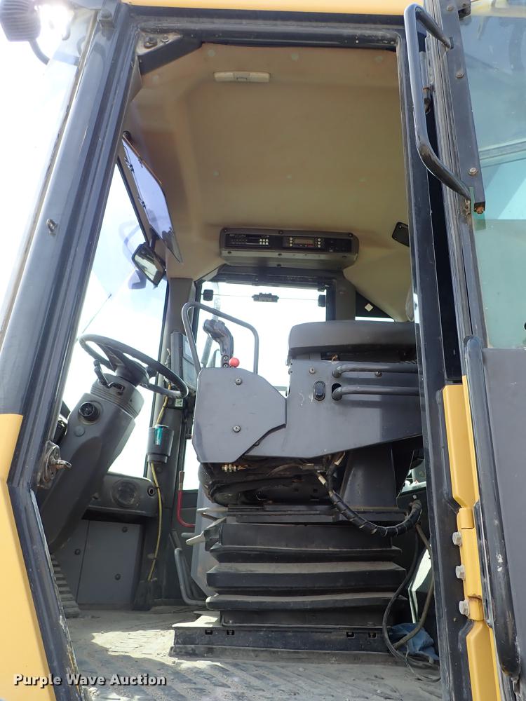 image for item DF8894 2010 Komatsu WA500-6 wheel loader