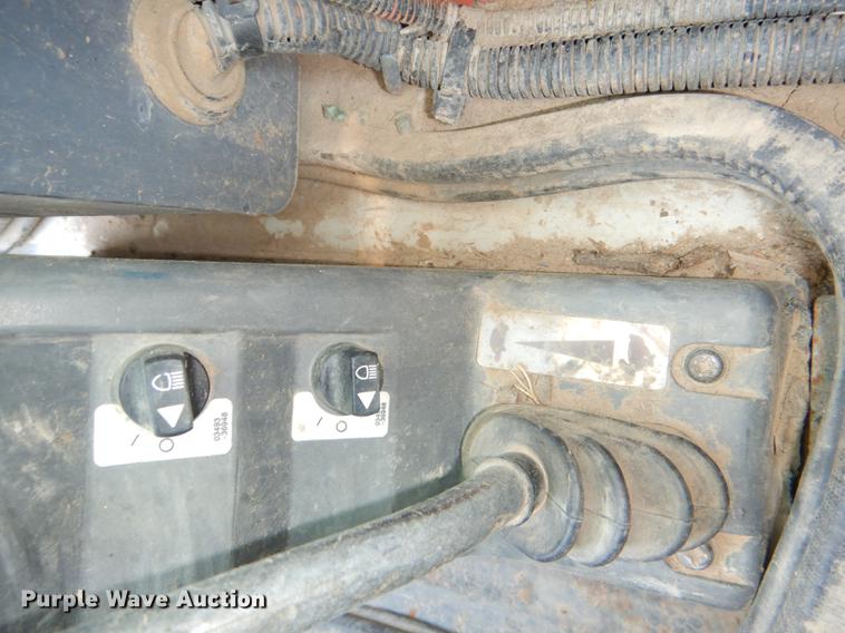 image for item DG0947 2013 Takeuchi TL10 skid steer