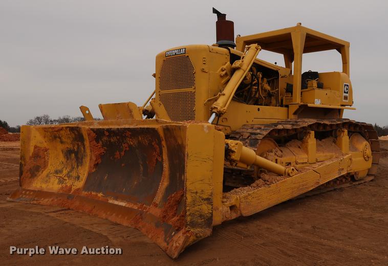 image for item DG3395 1971 Caterpillar D9G dozer