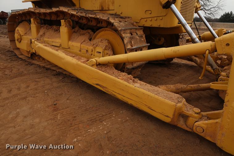image for item DG3395 1971 Caterpillar D9G dozer