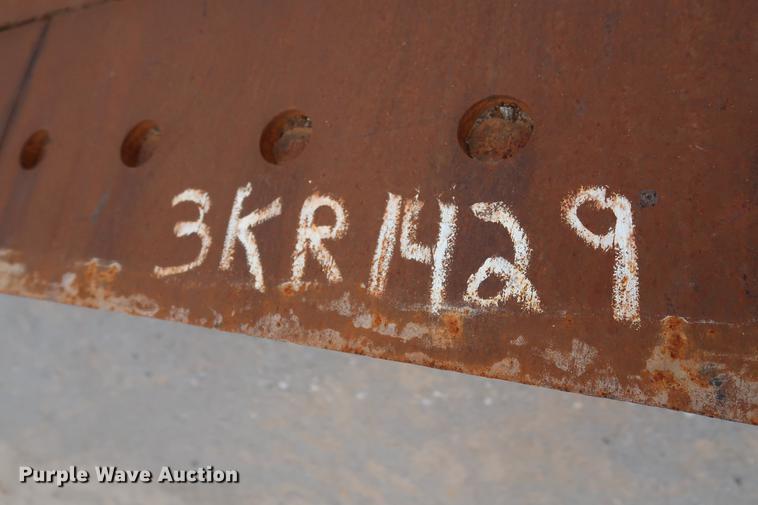 image for item DG3397 Caterpillar D9 S blade assembly