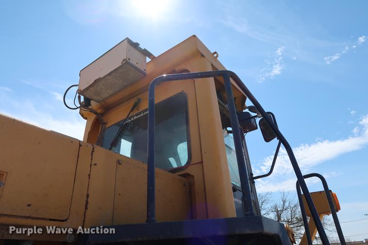 image for item DG3403 1993 Komatsu WA450-2 wheel loader