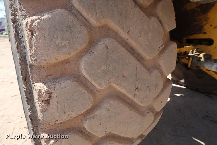 image for item DG3403 1993 Komatsu WA450-2 wheel loader