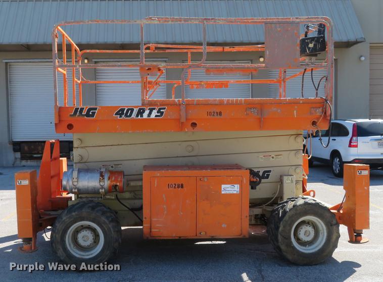 image for item DG3912 2001 JLG 40RTS scissor lift