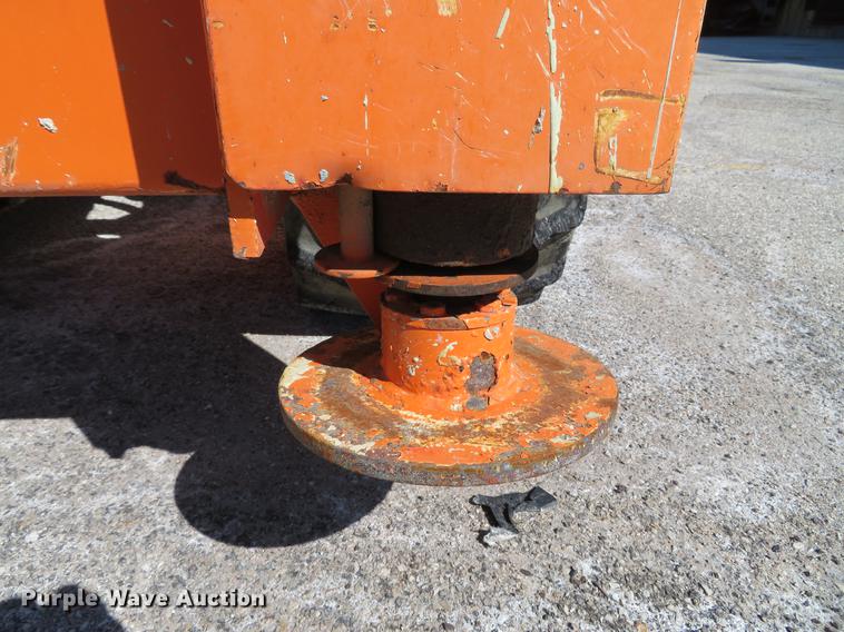 image for item DG3912 2001 JLG 40RTS scissor lift